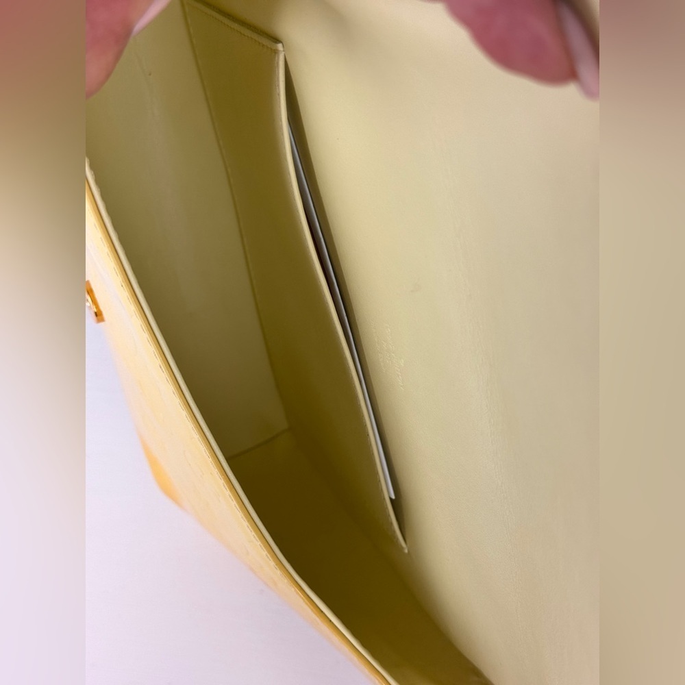 LOUIS VUITTON VERNIS THOMPSON STREET SHOULDER BAG BEIGE/YELLOW - Picture 14 of 16